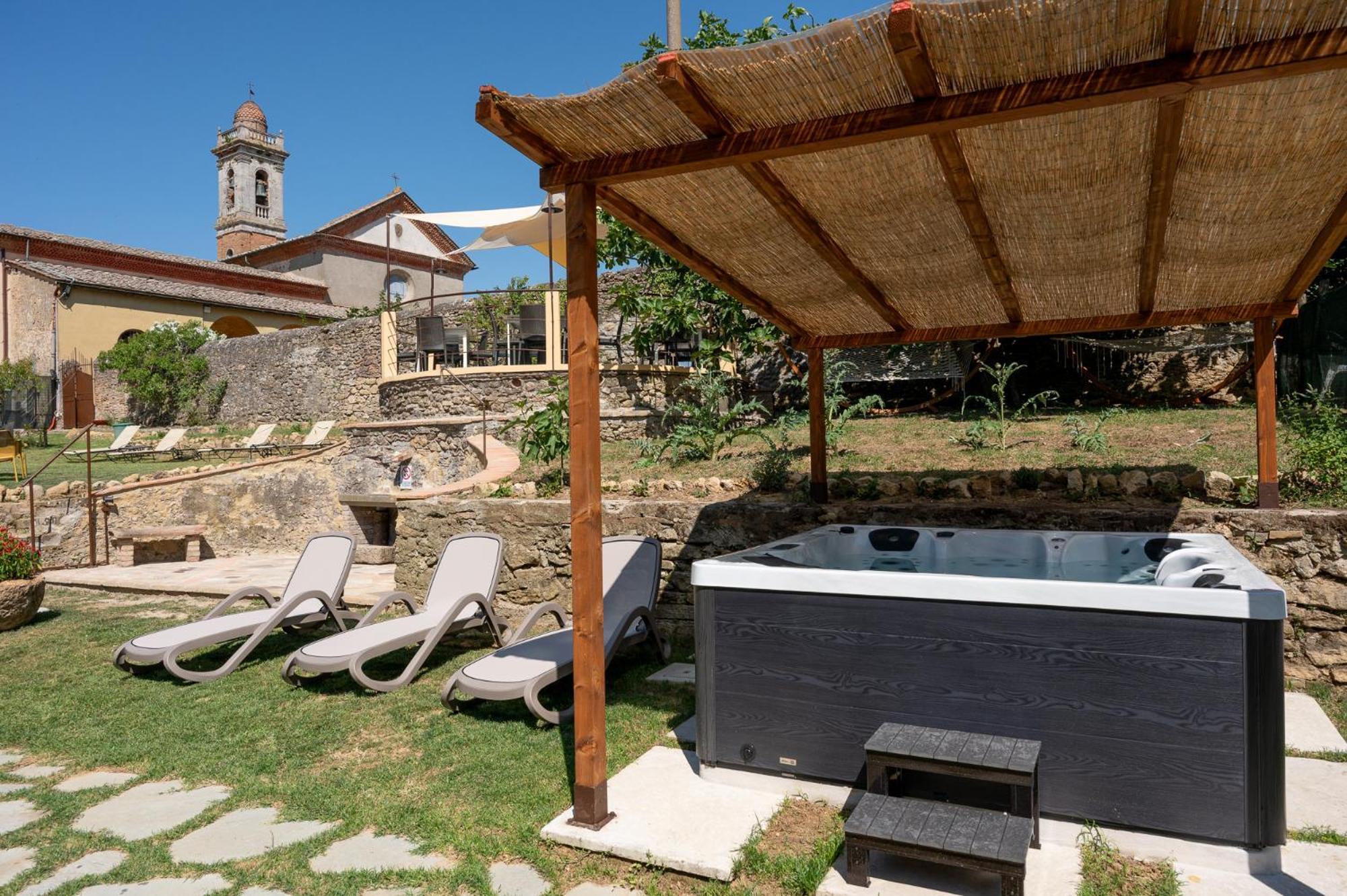 Chiostro Delle Monache Hostel וולטרה מראה חיצוני תמונה